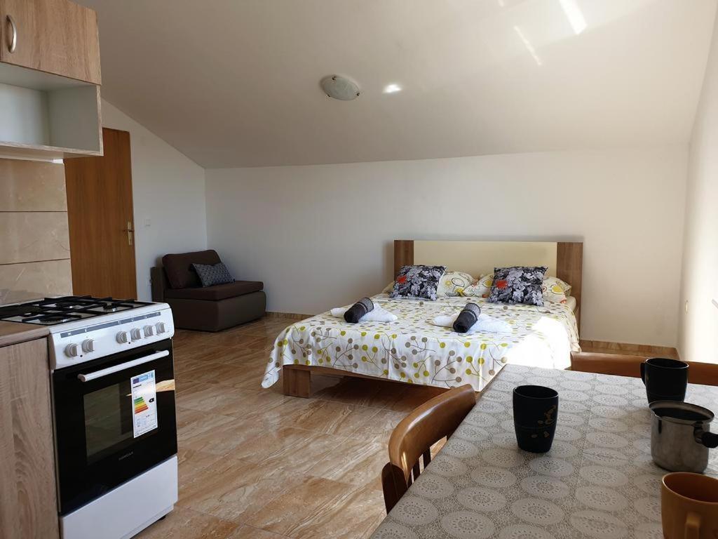 Apartments Loina Novalja Kültér fotó